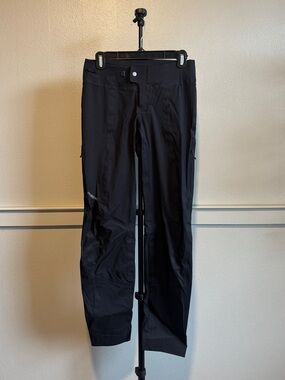 Patagonia Women’s Dirt Roamer Bike Pants Waterproof